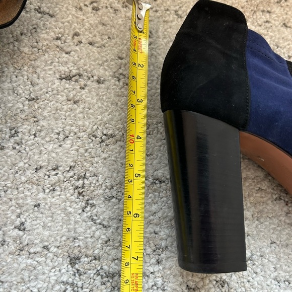 Aquatalia size 11 great used condition Black and Blue Heeled Boots Suede - Picture 9 of 11